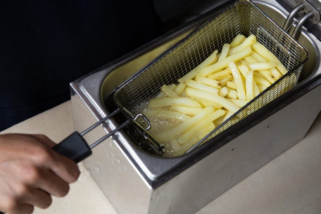 ilustrasi deep fryer